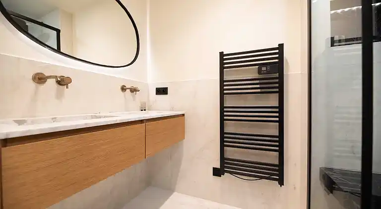 Apartment in Faubourg-Montmartre