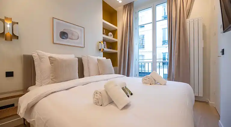 Apartment in Faubourg-Montmartre