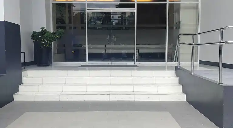 Tum's MPlace Staycation, 5 Etage, Turm A