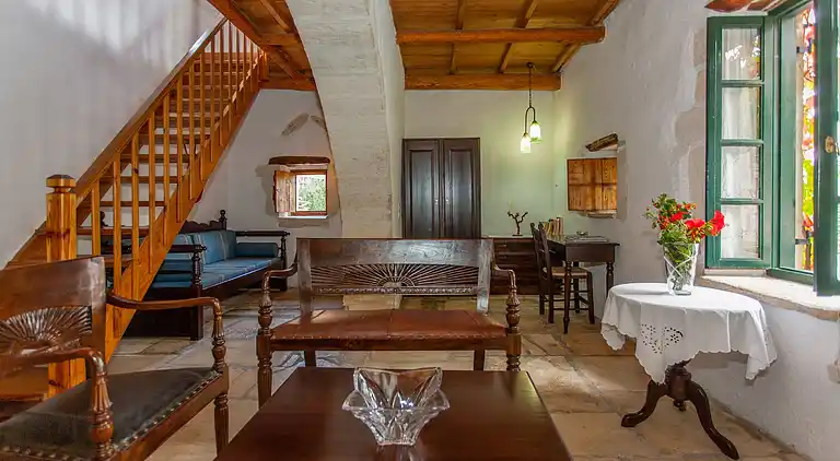 Dream 1 -traditional House With Pool To Share