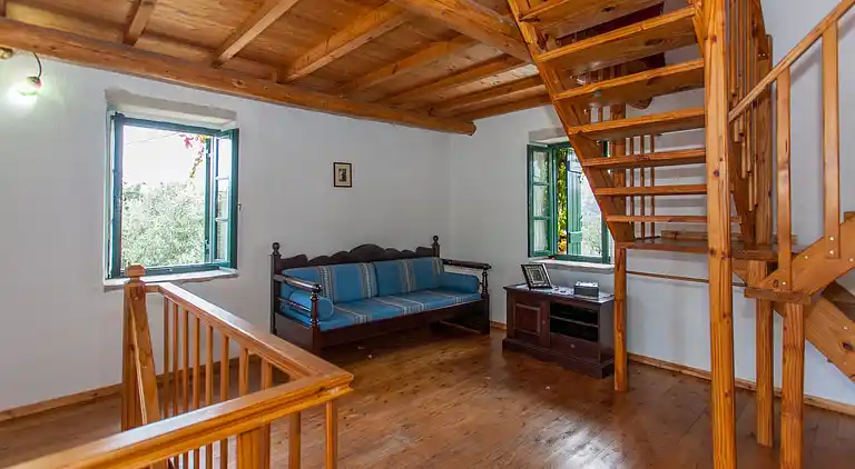 Dream 1 -traditional House With Pool To Share