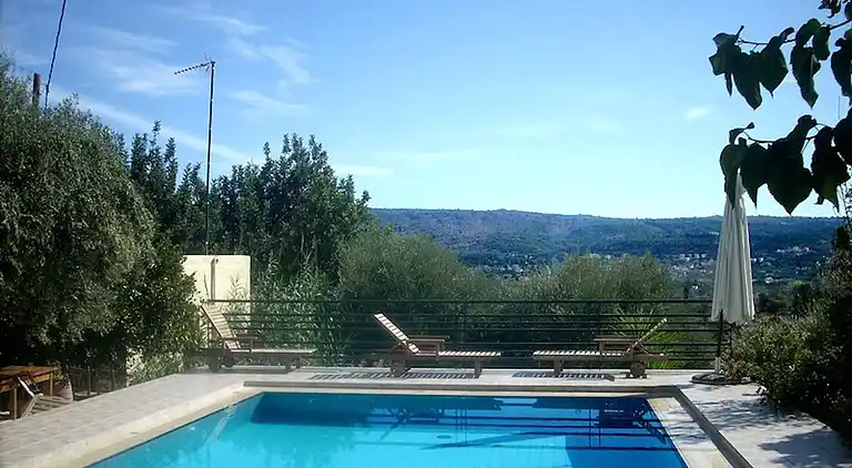 Dream 1 -traditional House With Pool To Share