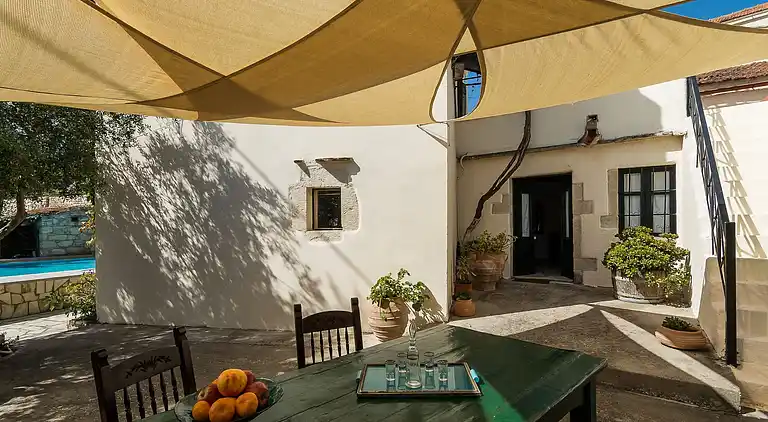 Dream 1 -traditional House With Pool To Share