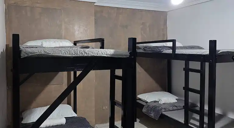 Entfliehen Sie nach LuxHomme, Ihrem geräumigen Refugium im