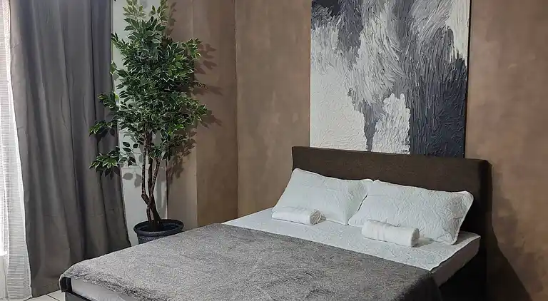 Entfliehen Sie nach LuxHomme, Ihrem geräumigen Refugium im