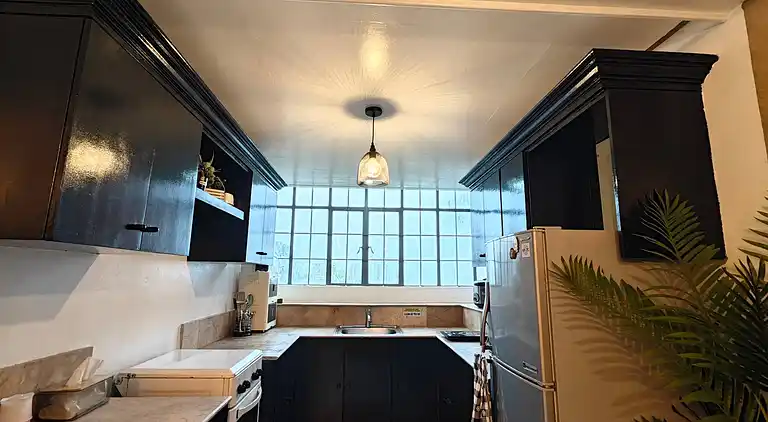 Entfliehen Sie nach LuxHomme, Ihrem geräumigen Refugium im