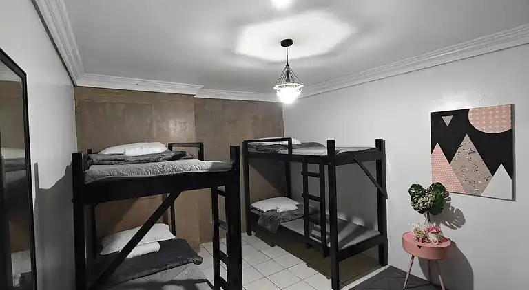 Entfliehen Sie nach LuxHomme, Ihrem geräumigen Refugium im