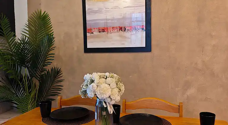 Entfliehen Sie nach LuxHomme, Ihrem geräumigen Refugium im