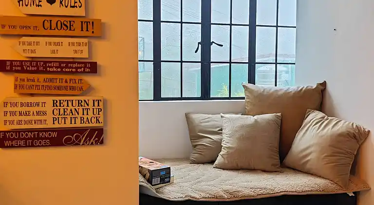 Entfliehen Sie nach LuxHomme, Ihrem geräumigen Refugium im