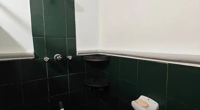 Entfliehen Sie nach LuxHomme, Ihrem geräumigen Refugium im