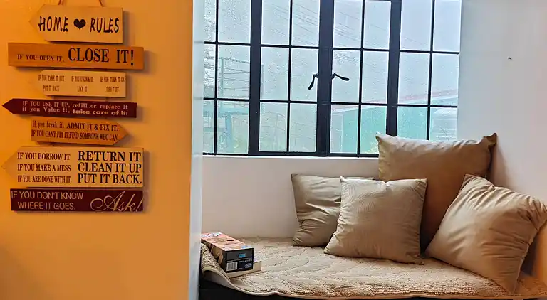 Entfliehen Sie nach LuxHomme, Ihrem geräumigen Refugium im