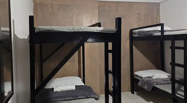 Entfliehen Sie nach LuxHomme, Ihrem geräumigen Refugium im