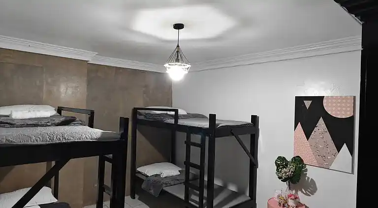 Entfliehen Sie nach LuxHomme, Ihrem geräumigen Refugium im