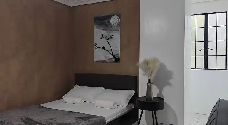 Entfliehen Sie nach LuxHomme, Ihrem geräumigen Refugium im