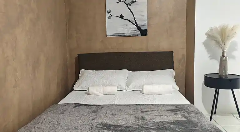 Entfliehen Sie nach LuxHomme, Ihrem geräumigen Refugium im