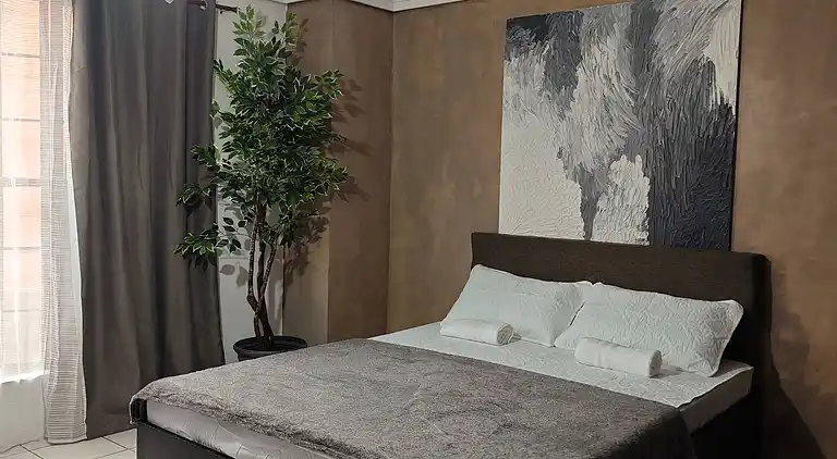 Entfliehen Sie nach LuxHomme, Ihrem geräumigen Refugium im