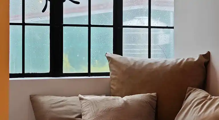 Entfliehen Sie nach LuxHomme, Ihrem geräumigen Refugium im