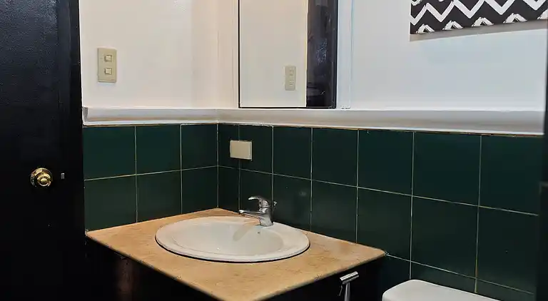 Entfliehen Sie nach LuxHomme, Ihrem geräumigen Refugium im