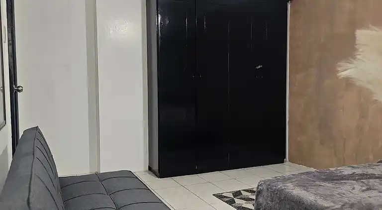 Entfliehen Sie nach LuxHomme, Ihrem geräumigen Refugium im