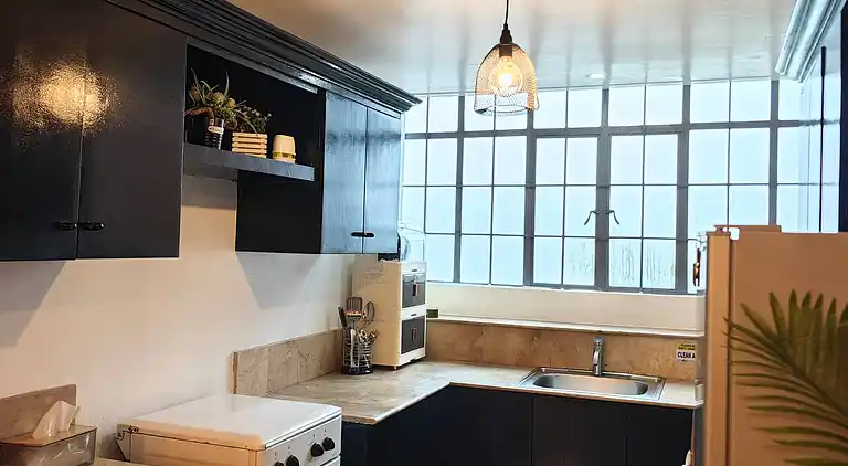 Entfliehen Sie nach LuxHomme, Ihrem geräumigen Refugium im