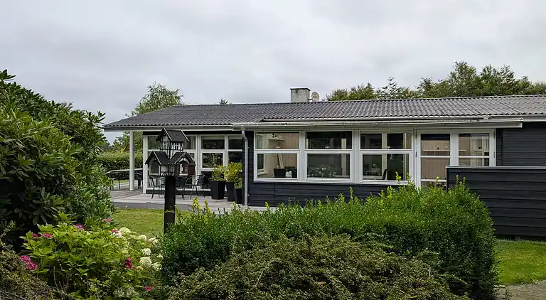 Charmantes Ferienhaus mit großem Garten