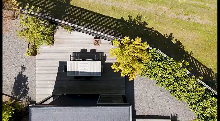 Lyxigt sommarhus på vacker skogsmark