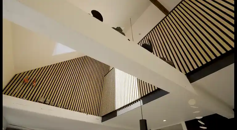 Lyxigt sommarhus på vacker skogsmark