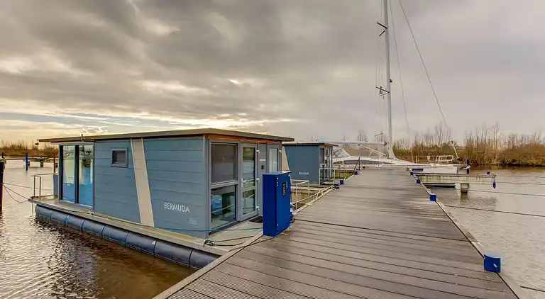 Houseboat in Volendam