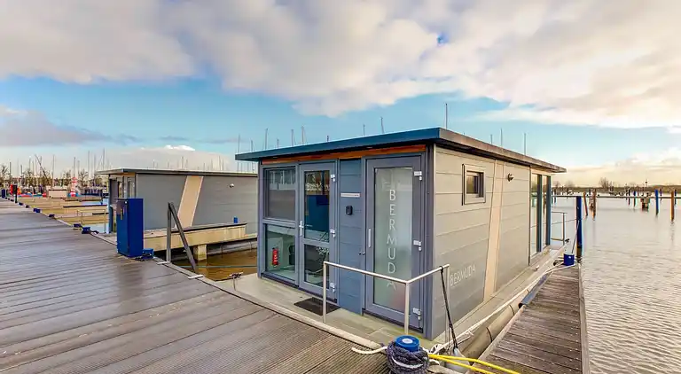 Houseboat in Volendam