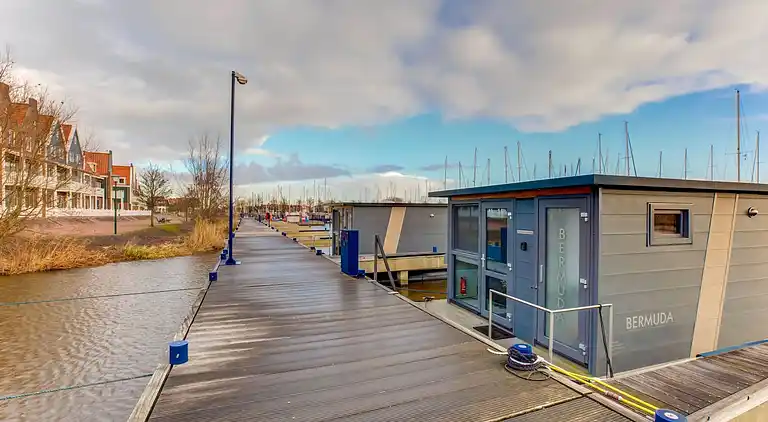 Houseboat in Volendam