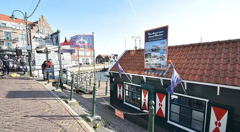 Houseboat in Volendam