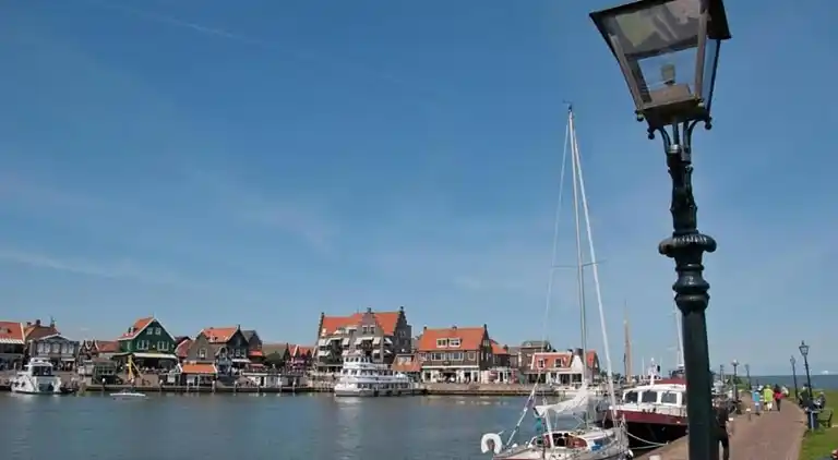 Houseboat in Volendam