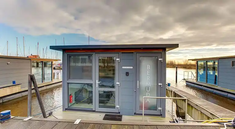 Houseboat in Volendam