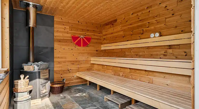 Moderne hus til kip med udespa og sauna 
