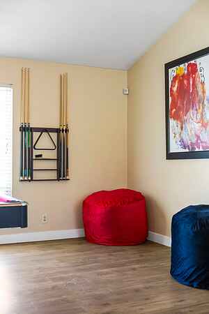 6 Beds • 3 Baths • Pool • BBQ • Near the Strip