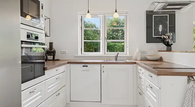 Feriehus med spa nær strand, skov og kultur