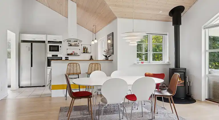 Feriehus med spa nær strand, skov og kultur