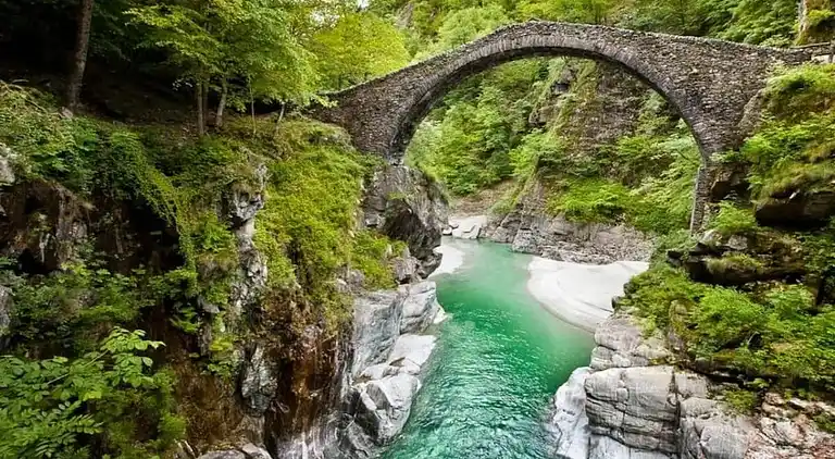 Ferienhaus in Verscio