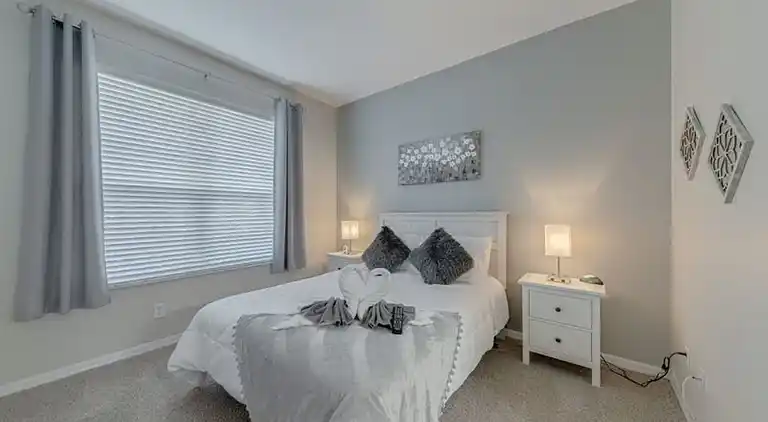 Executive-Haus mit 5 Schlafzimmern und Pool und Spielzimmer