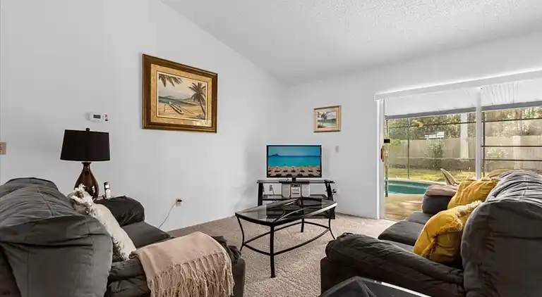 Executive-Haus mit 5 Schlafzimmern und Pool und Spielzimmer