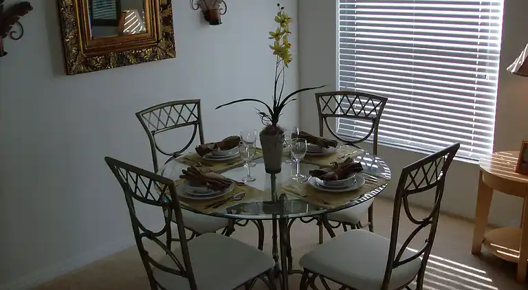 Executive-Haus mit 5 Schlafzimmern und Pool und Spielzimmer