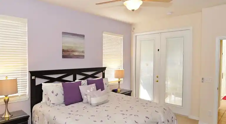 Executive-Haus mit 5 Schlafzimmern und Pool und Spielzimmer