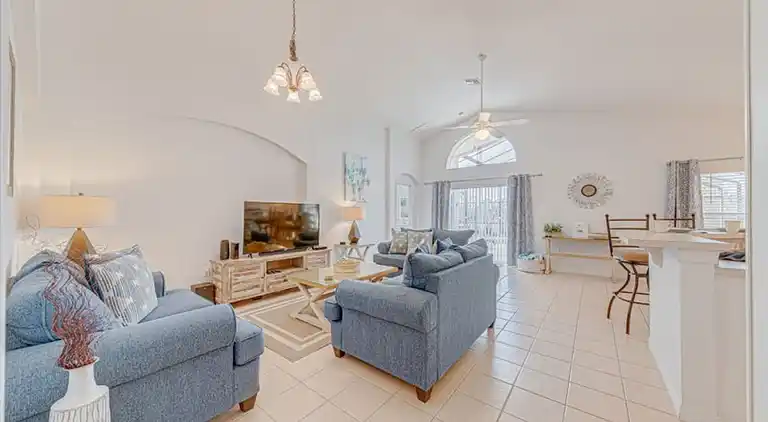 Executive-Haus mit 5 Schlafzimmern und Pool und Spielzimmer