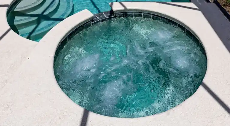 Platinum Home mit 4 Schlafzimmern, Spielzimmer und Spa