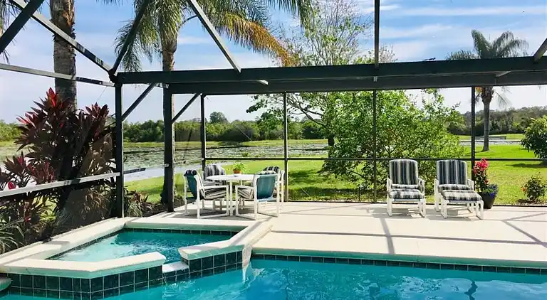 Executive-Haus mit 4 Schlafzimmern, privatem Pool und Spa