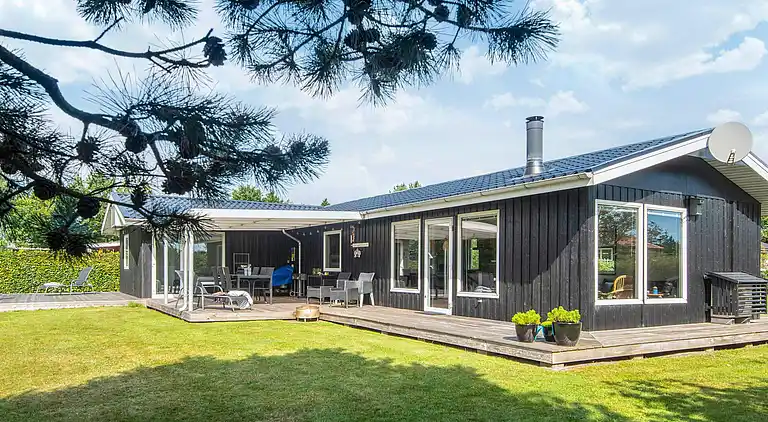 Holiday home in Skaven Strand