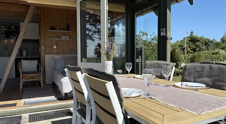 Gemütliches kleines Ferienhaus mit Meerblick