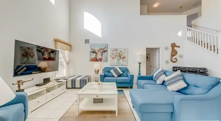 Executive-Poolhaus mit 5 Schlafzimmern – Spielzimmer