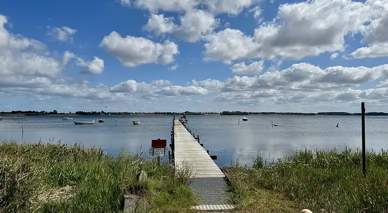Hyggeligt sommerhus med kig til Kerteminde Fjord.