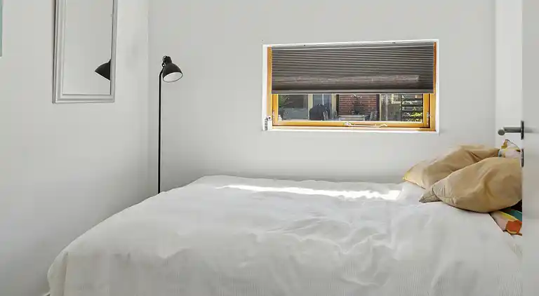 Lakefront luxury holiday retreat with cozy loft